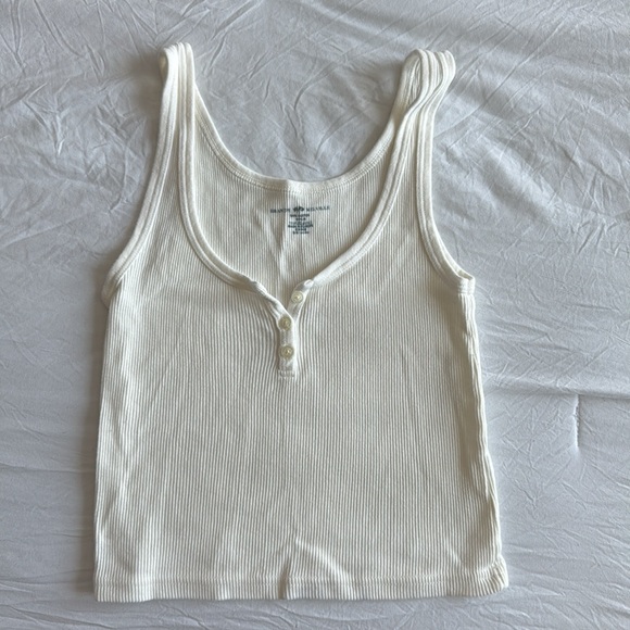 Brandy Melville Dalis Tank (White) - Picture 6 of 7